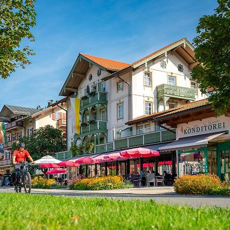 Cafe Chiemgau Und Gaestehaus Рупольдинг Экстерьер фото